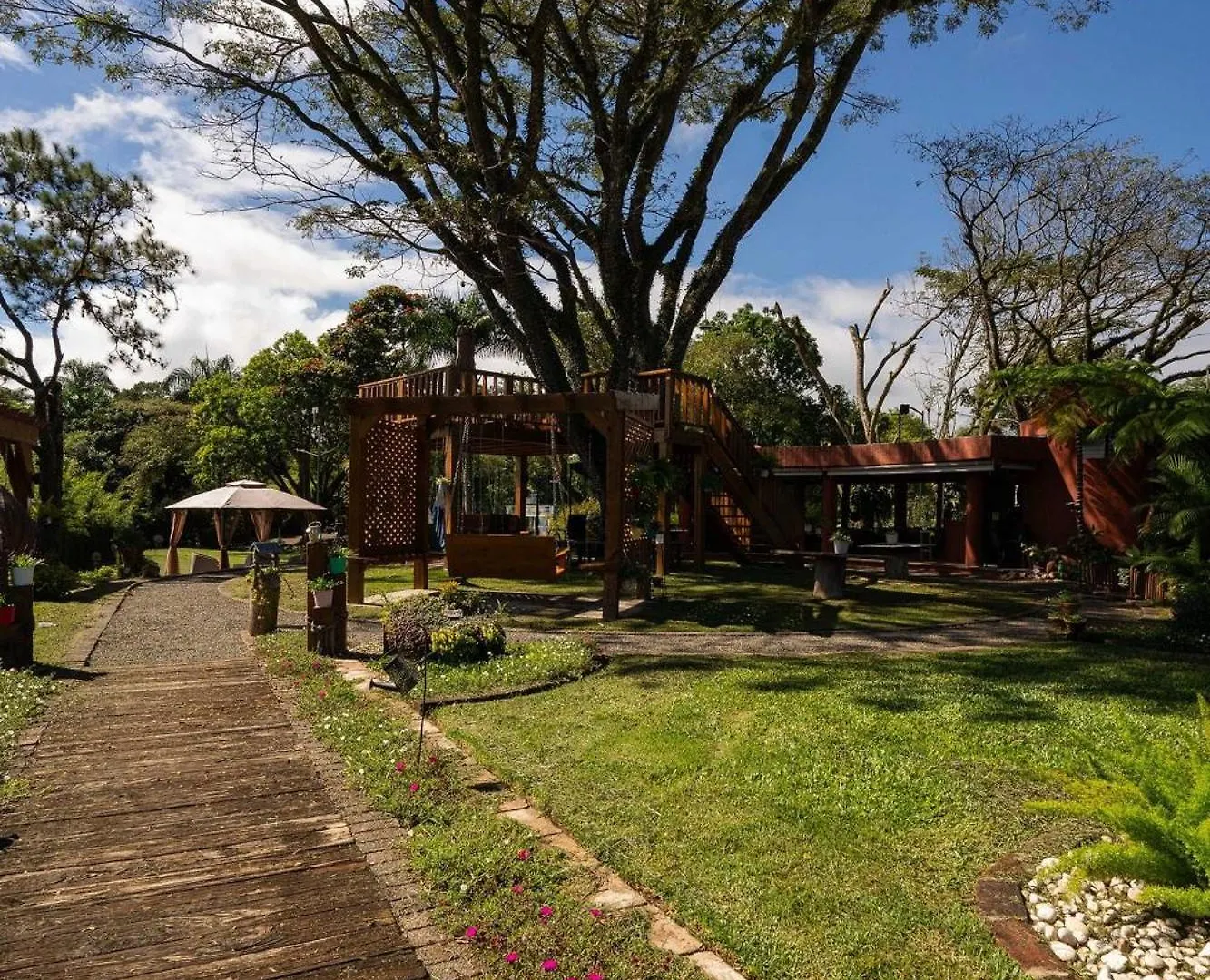 Hotel El Establo Jarabacoa